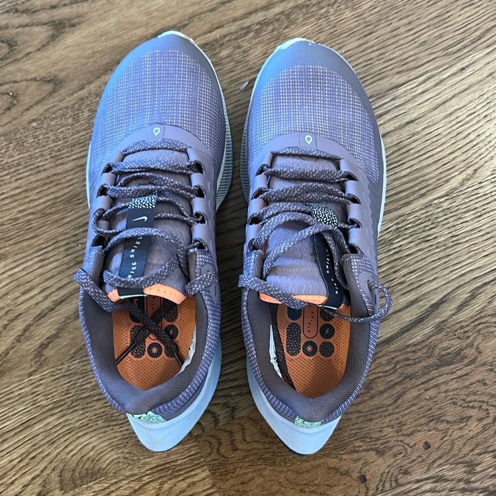 Nike Shield tennis shoes